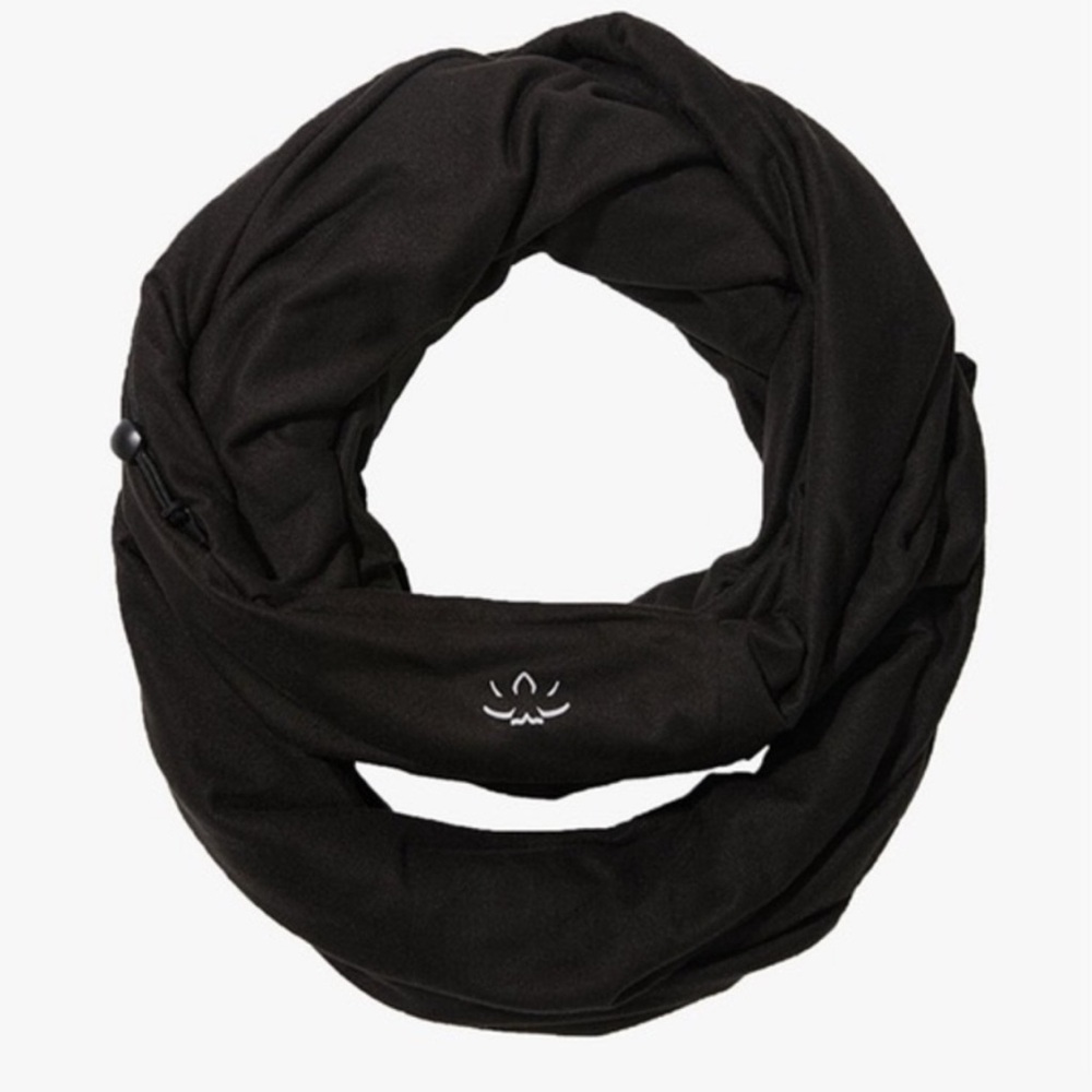 Infinity Scarf w/ pocket